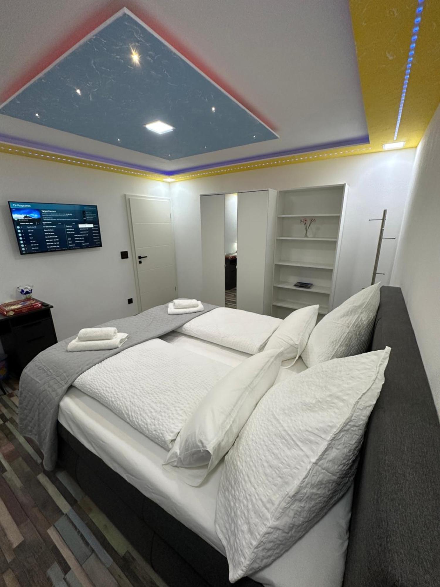 Modern Apartments Neuburg P - Top - 2 Zimmer, Komfort, Balkon, Wi-Fi, Smart Tv, Grosse Dusche, Kueche Нойбург-ан-дер-Донау Экстерьер фото