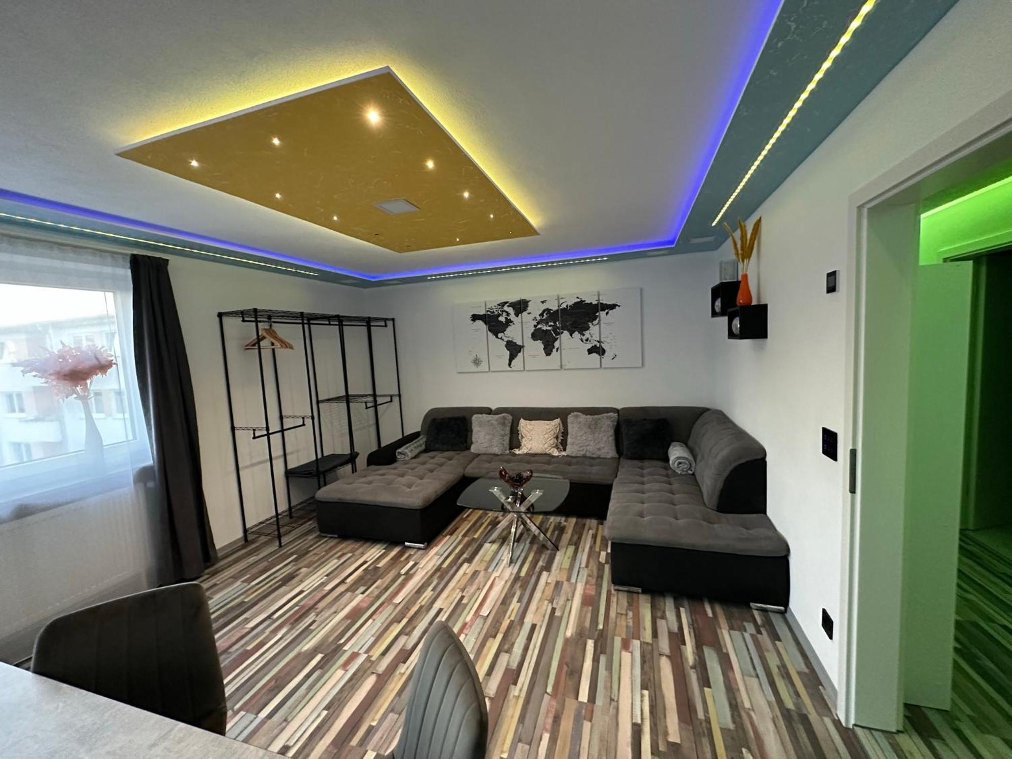 Modern Apartments Neuburg P - Top - 2 Zimmer, Komfort, Balkon, Wi-Fi, Smart Tv, Grosse Dusche, Kueche Нойбург-ан-дер-Донау Экстерьер фото