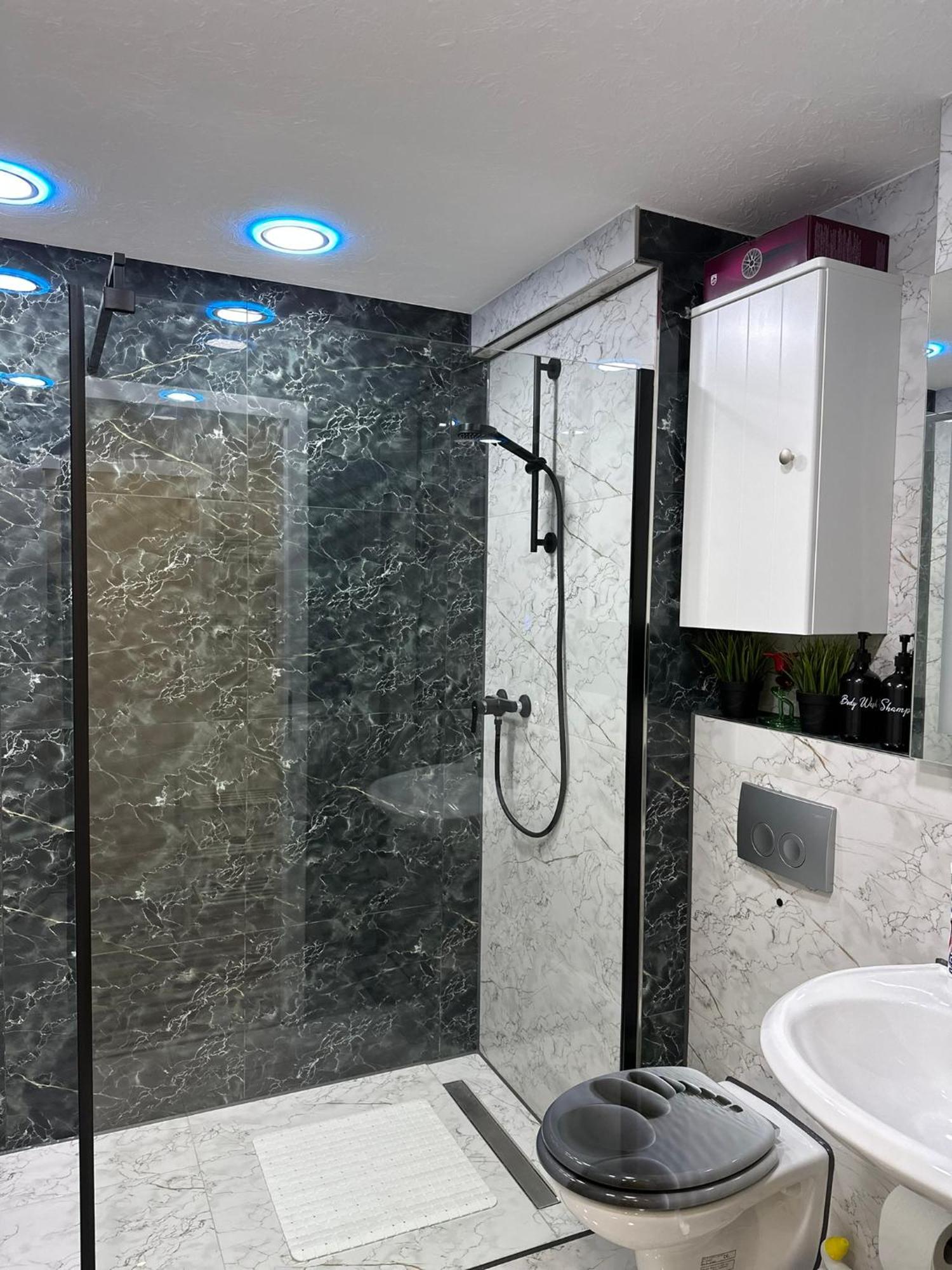 Modern Apartments Neuburg P - Top - 2 Zimmer, Komfort, Balkon, Wi-Fi, Smart Tv, Grosse Dusche, Kueche Нойбург-ан-дер-Донау Экстерьер фото